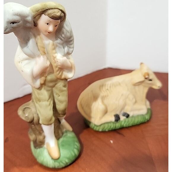 hand painted nativity set 8pc - Picture 4 of 8